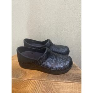 Crocs Women's Neria Pro II Floral Clogs size 10